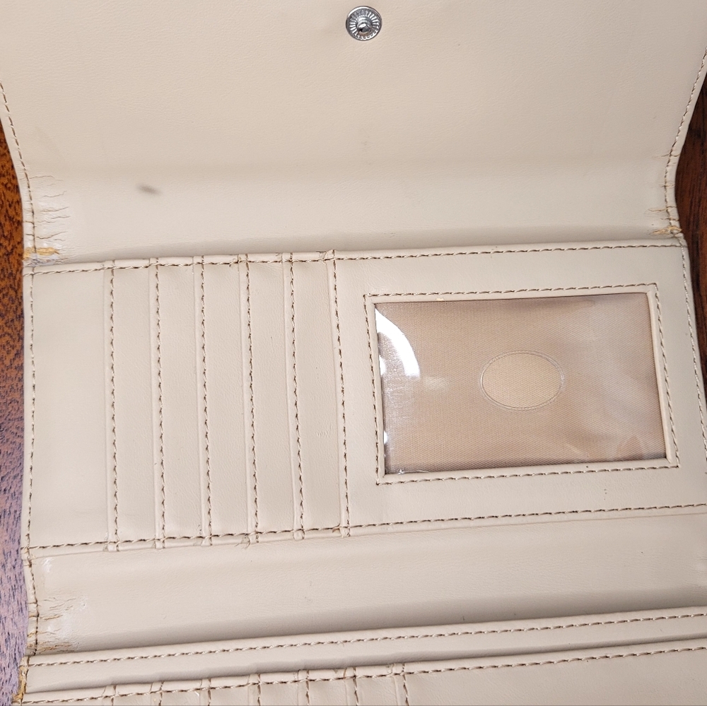 GUESS Metallic Wallet - Picture 12 of 14